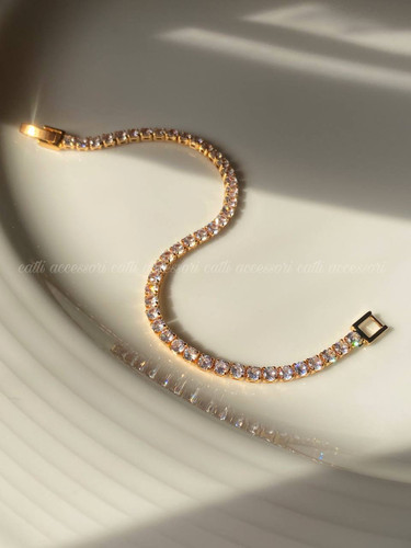 دستبند مجلسی طلایی نگیندار