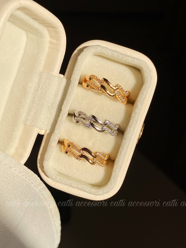 انگشتر طلایی استیل